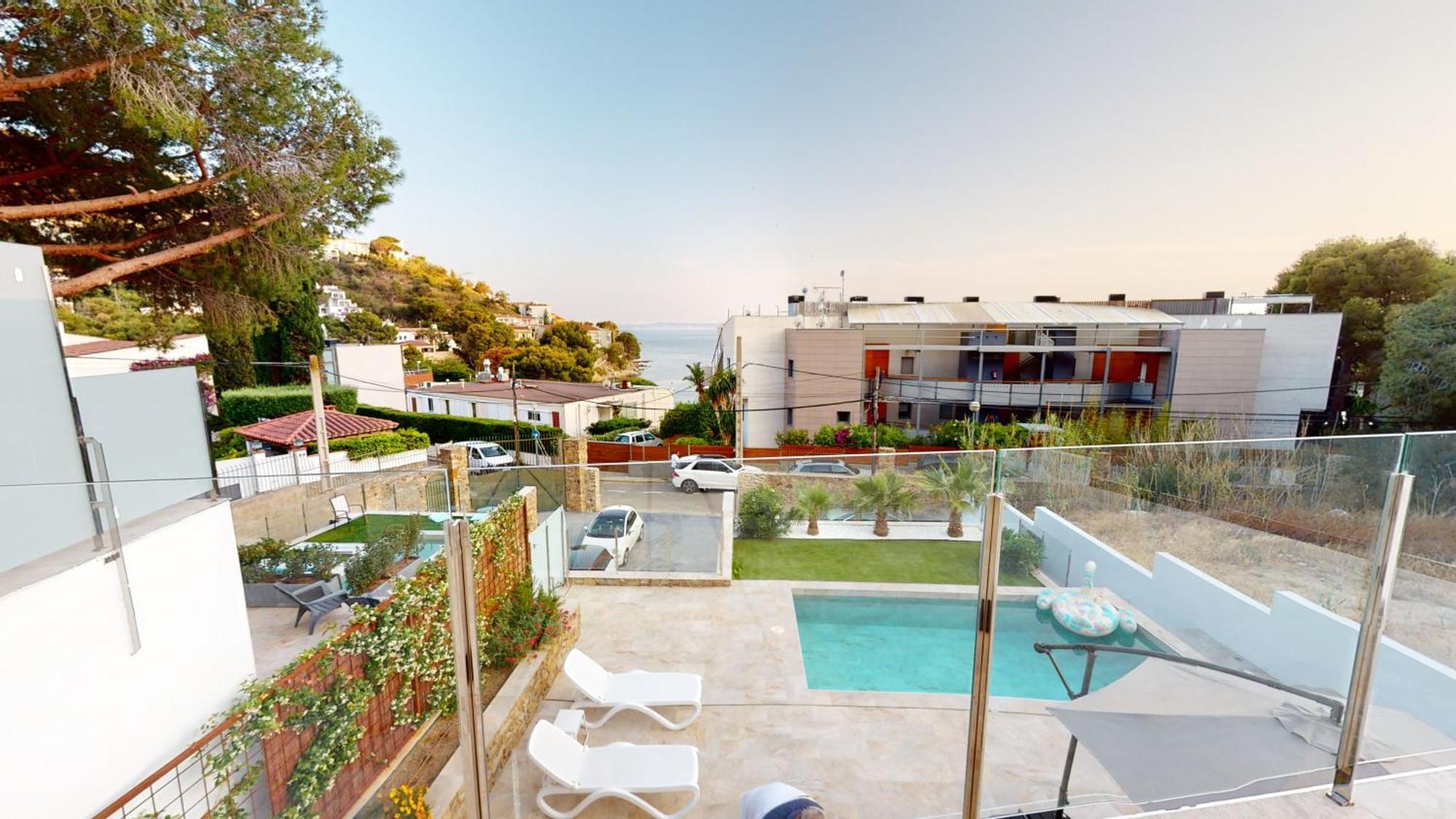 Maison, Piscine, Plage, Commerce Restaurant * Roses